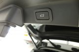 USED 2017 17 JAGUAR F-PACE 3.0 V6 S AWD 5d 296 BHP FINISHED IN STUNNING METALLIC GLACIER WHITE, COMPLIMENTED WITH BLACK LEATHER HEATED ELECTRIC SEATS + 1 FORMER KEEPER, HUGE SPECIFICATION 4 WHEEL DRIVE MODEL COMES WITH OVER 11 THOUSAND POUNDS WORTH OF ADDITIONAL EXTRAS AND AN IMPECCABLE JAGUAR SERVICE HISTORY + FULL GLASS SLIDING PANORAMIC SUNROOF + TOUCH SCREEN SATELLITE NAVIGATION + ADVANCE PARKING WITH 360 DEGREE SURROUND CAMERA + ELECTRICALLY DEPLOYABLE TOWBAR + MERIDIAN SOUND SYSTEM + FUEL FIRED HEATING WITH CABIN PREHEAT + 4 WAY ELECTRIC L
