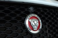 USED 2017 17 JAGUAR F-PACE 3.0 V6 S AWD 5d 296 BHP FINISHED IN STUNNING METALLIC GLACIER WHITE, COMPLIMENTED WITH BLACK LEATHER HEATED ELECTRIC SEATS + 1 FORMER KEEPER, HUGE SPECIFICATION 4 WHEEL DRIVE MODEL COMES WITH OVER 11 THOUSAND POUNDS WORTH OF ADDITIONAL EXTRAS AND AN IMPECCABLE JAGUAR SERVICE HISTORY + FULL GLASS SLIDING PANORAMIC SUNROOF + TOUCH SCREEN SATELLITE NAVIGATION + ADVANCE PARKING WITH 360 DEGREE SURROUND CAMERA + ELECTRICALLY DEPLOYABLE TOWBAR + MERIDIAN SOUND SYSTEM + FUEL FIRED HEATING WITH CABIN PREHEAT + 4 WAY ELECTRIC L