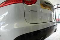 USED 2017 17 JAGUAR F-PACE 3.0 V6 S AWD 5d 296 BHP FINISHED IN STUNNING METALLIC GLACIER WHITE, COMPLIMENTED WITH BLACK LEATHER HEATED ELECTRIC SEATS + 1 FORMER KEEPER, HUGE SPECIFICATION 4 WHEEL DRIVE MODEL COMES WITH OVER 11 THOUSAND POUNDS WORTH OF ADDITIONAL EXTRAS AND AN IMPECCABLE JAGUAR SERVICE HISTORY + FULL GLASS SLIDING PANORAMIC SUNROOF + TOUCH SCREEN SATELLITE NAVIGATION + ADVANCE PARKING WITH 360 DEGREE SURROUND CAMERA + ELECTRICALLY DEPLOYABLE TOWBAR + MERIDIAN SOUND SYSTEM + FUEL FIRED HEATING WITH CABIN PREHEAT + 4 WAY ELECTRIC L