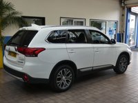 USED 2017 17 MITSUBISHI OUTLANDER 2.3 DI-D 3 5d 147 BHP 7 SEAT 1 OWNER SERVICE HISTORY