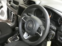 USED 2018 18 JEEP RENEGADE 1.4 LONGITUDE 5d 138 BHP SAT NAV GENUINE LOW MILEAGE