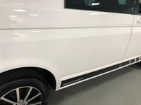 USED 2019 19 VOLKSWAGEN TRANSPORTER 2.0 T30 TDI KOMBI EDITION BMT 148 BHP * NAVIGATION SYSTEM * FRONT  & REAR PARKING SENSORS * ELECTRIC WINDOWS *