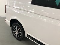 USED 2019 19 VOLKSWAGEN TRANSPORTER 2.0 T30 TDI KOMBI EDITION BMT 148 BHP * NAVIGATION SYSTEM * FRONT  & REAR PARKING SENSORS * ELECTRIC WINDOWS *