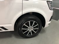 USED 2019 19 VOLKSWAGEN TRANSPORTER 2.0 T30 TDI KOMBI EDITION BMT 148 BHP * NAVIGATION SYSTEM * FRONT  & REAR PARKING SENSORS * ELECTRIC WINDOWS *