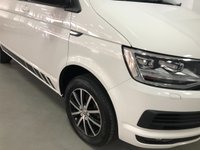 USED 2019 19 VOLKSWAGEN TRANSPORTER 2.0 T30 TDI KOMBI EDITION BMT 148 BHP * NAVIGATION SYSTEM * FRONT  & REAR PARKING SENSORS * ELECTRIC WINDOWS *