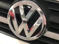 USED 2019 19 VOLKSWAGEN TRANSPORTER 2.0 T30 TDI KOMBI EDITION BMT 148 BHP * NAVIGATION SYSTEM * FRONT  & REAR PARKING SENSORS * ELECTRIC WINDOWS *