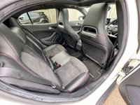 USED 2015 65 MERCEDES-BENZ GLA-CLASS 2.1 GLA 200 D AMG LINE PREMIUM PLUS 5d AUTO 134 BHP 