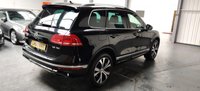 USED 2017 67 VOLKSWAGEN TOUAREG 3.0 V6 R-LINE TDI BLUEMOTION TECHNOLOGY 5d 259 BHP 