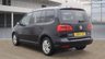USED 2014 64 VOLKSWAGEN TOURAN 1.6 SE TDI BLUEMOTION TECHNOLOGY DSG 5d 106 BHP * PRIVACY GLASS * AIR CON * PARKING SENSORS * 7 SEATS * ALLOY WHEELS *