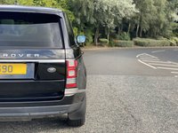 USED 2015 64 LAND ROVER RANGE ROVER 3.0 TDV6 VOGUE 5d 258 BHP 4WD AUTO Glass Pan Sunroof Heated Wheel