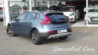 USED 2014 63 VOLVO V40 2.0 D3 CROSS COUNTRY SE NAV 5d 148 BHP 