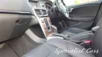 USED 2014 63 VOLVO V40 2.0 D3 CROSS COUNTRY SE NAV 5d 148 BHP 