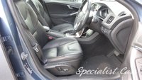 USED 2014 63 VOLVO V40 2.0 D3 CROSS COUNTRY SE NAV 5d 148 BHP 