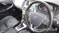 USED 2014 63 VOLVO V40 2.0 D3 CROSS COUNTRY SE NAV 5d 148 BHP 
