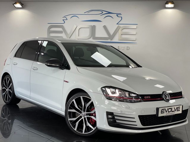 2017 66 Volkswagen Golf 2.0 GTI PERFORMANCE DSG 5d 226 BHP