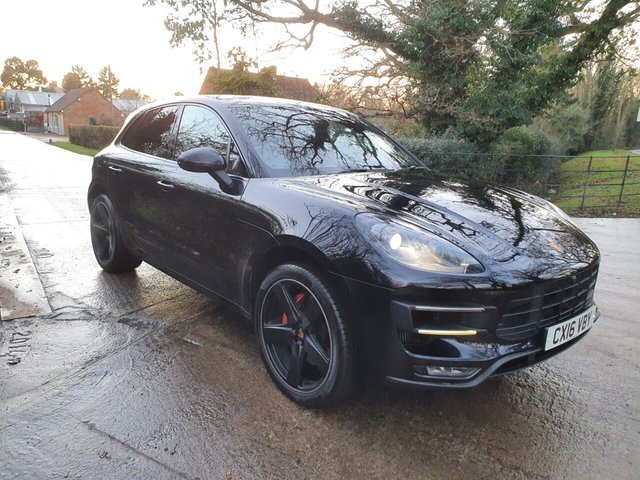 2016 16 Porsche Macan 3.6 TURBO PDK 5d 400 BHP