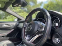 USED 2017 17 MERCEDES-BENZ GLA-CLASS 2.1 GLA 200 D AMG LINE PREMIUM PLUS 5d 134 BHP Electric Glass Pan Roof Sat Nav