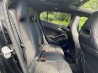 USED 2017 17 MERCEDES-BENZ GLA-CLASS 2.1 GLA 200 D AMG LINE PREMIUM PLUS 5d 134 BHP Electric Glass Pan Roof Sat Nav