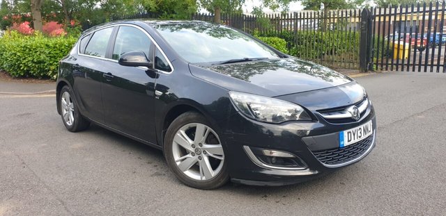 2013 13 Vauxhall Astra 1.7 SRI CDTI ECOFLEX S/S 5d 128 BHP