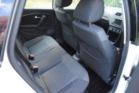 USED 2014 64 VOLKSWAGEN POLO 1.0 SE 5d 60 BHP www.suffolkcarcentre.co.uk - Located at Ilketshall