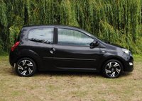 USED 2012 12 RENAULT TWINGO 1.1 DYNAMIQUE 3d 75 BHP www.suffolkcarcentre.co.uk - Located at Ilketshall