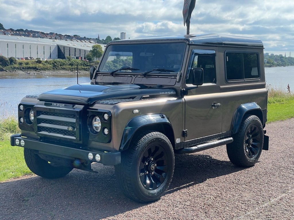 Land rover defender 2005