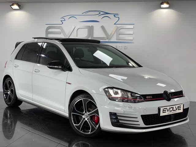 2017 66 Volkswagen Golf 2.0 GTI PERFORMANCE DSG 5d 226 BHP
