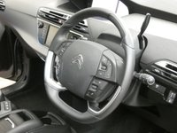 USED 2015 65 CITROEN C4 PICASSO 1.6 BLUEHDI EXCLUSIVE PLUS EAT6 5d 118 BHP &pound;20 ROAD TAX SAT NAV PANORAMIC SUNROOF