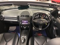 USED 2009 09 MERCEDES-BENZ SLK 3.0 SLK280 2d 232 BHP * CLIMATE * NAVIGATION * PARKING SENSORS * LEATHER TRIM * ALLOY WHEELS *