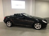 USED 2009 09 MERCEDES-BENZ SLK 3.0 SLK280 2d 232 BHP * CLIMATE * NAVIGATION * PARKING SENSORS * LEATHER TRIM * ALLOY WHEELS *