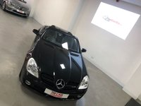 USED 2009 09 MERCEDES-BENZ SLK 3.0 SLK280 2d 232 BHP * CLIMATE * NAVIGATION * PARKING SENSORS * LEATHER TRIM * ALLOY WHEELS *