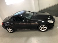 USED 2009 09 MERCEDES-BENZ SLK 3.0 SLK280 2d 232 BHP * CLIMATE * NAVIGATION * PARKING SENSORS * LEATHER TRIM * ALLOY WHEELS *