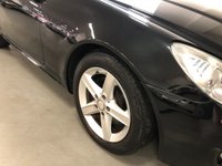 USED 2009 09 MERCEDES-BENZ SLK 3.0 SLK280 2d 232 BHP * CLIMATE * NAVIGATION * PARKING SENSORS * LEATHER TRIM * ALLOY WHEELS *