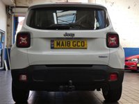 USED 2018 18 JEEP RENEGADE 1.6 M-JET LONGITUDE 5d 118 BHP SAT NAV PARKING SENSORS