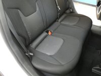 USED 2018 18 JEEP RENEGADE 1.6 M-JET LONGITUDE 5d 118 BHP SAT NAV PARKING SENSORS
