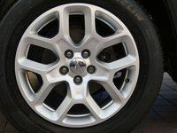 USED 2018 18 JEEP RENEGADE 1.6 M-JET LONGITUDE 5d 118 BHP SAT NAV PARKING SENSORS