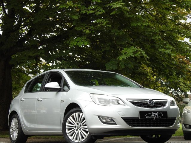 2011 61 Vauxhall Astra 1.6 EXCITE 5d 113 BHP