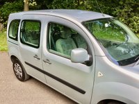 USED 2010 60 RENAULT KANGOO 1.6 EXPRESSION 16V 5d AUTO 105 BHP X11 SERVICE STAMPS//REAR PARK ASSIST//AIRCON//  RARE PETROL AUTOMATIC/105 BHP X11 SERVICE STAMPS//REAR PARK ASSIST//AIRCON// LAST SERVICED 63,300 MILES JANUARY 2021