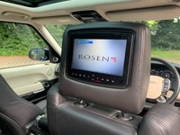 USED 2017 17 LAND ROVER RANGE ROVER 3.0 TDV6 VOGUE 5d 255 BHP RANGE ROVER VOGUE TDV6 - AUTOMATIC - FULL EBONY/IVORY HIDE - PANORAMIC GLASS ROOF - 1 FORMER KEEPER - FULL SERVICE HISTORY - HUGE SPECIFICATION - CELEBRITY OWNER