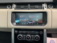 USED 2017 17 LAND ROVER RANGE ROVER 3.0 TDV6 VOGUE 5d 255 BHP RANGE ROVER VOGUE TDV6 - AUTOMATIC - FULL EBONY/IVORY HIDE - PANORAMIC GLASS ROOF - 1 FORMER KEEPER - FULL SERVICE HISTORY - HUGE SPECIFICATION - CELEBRITY OWNER