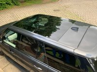 USED 2017 17 LAND ROVER RANGE ROVER 3.0 TDV6 VOGUE 5d 255 BHP RANGE ROVER VOGUE TDV6 - AUTOMATIC - FULL EBONY/IVORY HIDE - PANORAMIC GLASS ROOF - 1 FORMER KEEPER - FULL SERVICE HISTORY - HUGE SPECIFICATION - CELEBRITY OWNER
