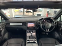 USED 2016 16 VOLKSWAGEN TOUAREG 3.0 V6 R-LINE TDI BLUEMOTION TECHNOLOGY 5d 259 BHP No nonsense uk home delivery