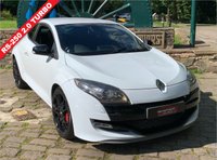 USED 2010 60 RENAULT MEGANE 2.0 RENAULTSPORT 16V  3d 247 BHP RENAULT SPORT MEGANE RS-250 COUPE - FULL BLACK/YELLOW LEATHER INTERIOR - FULL RENAULT SERVICE HISTORY - 19 INCH UPGRADE GLOSS BLACK ALLOYS - SATELLITE NAVIGATION - EXHILARATING PERFORMANCE