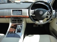 USED 2014 64 JAGUAR XF 3.0 D V6 S PORTFOLIO SPORTBRAKE 5d 275 BHP FULL LEATHERS, SATNAV, REVERSE CAMERA, BLACK ALLOYS, RED CALIPERS, MERIDIAN SOUND, ADAPTIVE HEADLIGHT DYNAMICS, BLIND SPOT MONITOR, HEATED DOOR MIRRORS, HEATED AND COOLED FRONT SEATS, POWER TAILGATE