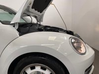 USED 2015 15 VOLKSWAGEN BEETLE 1.4 DESIGN TSI BLUEMOTION TECHNOLOGY 2d 148 BHP Convertible in Striking Oryx white