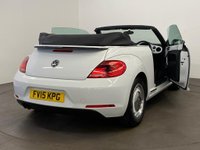 USED 2015 15 VOLKSWAGEN BEETLE 1.4 DESIGN TSI BLUEMOTION TECHNOLOGY 2d 148 BHP Convertible in Striking Oryx white