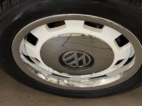 USED 2015 15 VOLKSWAGEN BEETLE 1.4 DESIGN TSI BLUEMOTION TECHNOLOGY 2d 148 BHP Convertible in Striking Oryx white