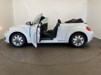 USED 2015 15 VOLKSWAGEN BEETLE 1.4 DESIGN TSI BLUEMOTION TECHNOLOGY 2d 148 BHP Convertible in Striking Oryx white