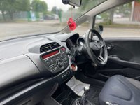 USED 2011 61 HONDA JAZZ 1.3 I-VTEC EX 5d 98 BHP 
