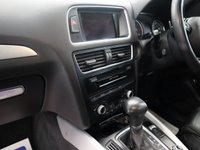 USED 2013 13 AUDI Q5 3.0 TDI QUATTRO S LINE PLUS 5d 242 BHP AUDI Q5 S LINE PLUS WITH FACTORY EXTRAS OF OPEN SKY PANORAMIC SUNROOF, AUDI PARKING SYSTEM ADVANCE AND ELECTRIC FRONT SEATS WITH DRIVERS MEMORY TO NAME JUST A FEW. THIS CAR STANDS OUT FROM THE CROWD